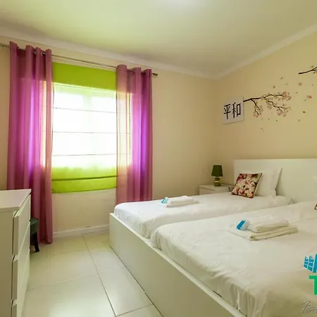 Rowfort - Al Apartment