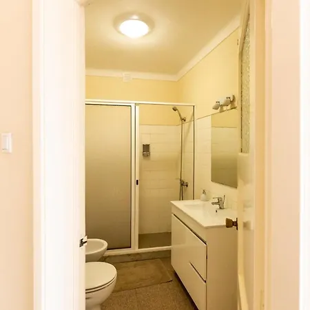 Rowfort - Al Apartment